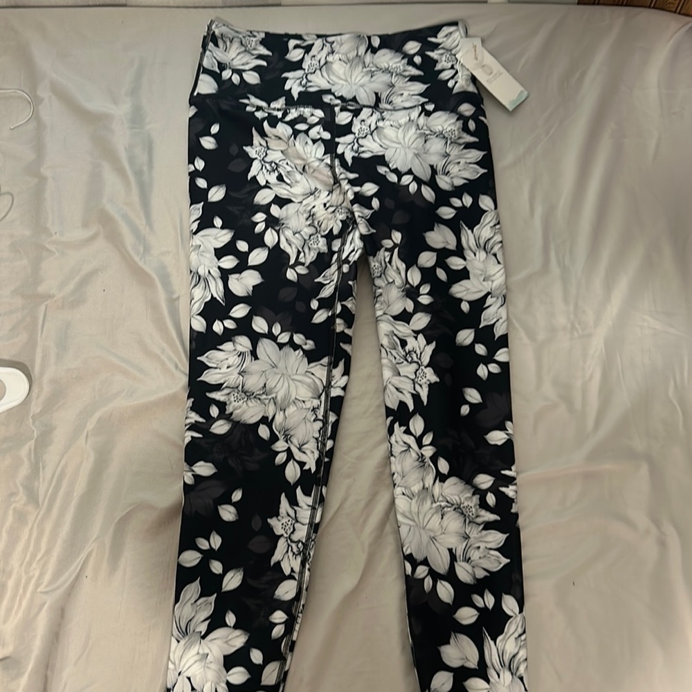 balance collection leggings